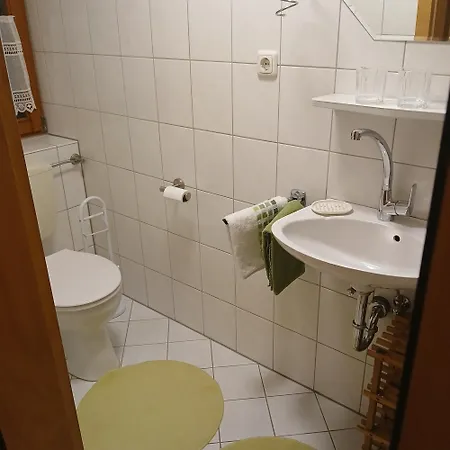Gaestezimmer Rauchecker Bed & Breakfast *
