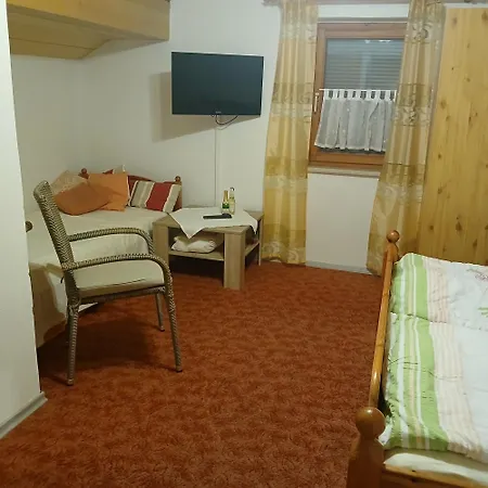 Bed & Breakfast Gaestezimmer Rauchecker